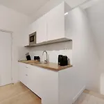 Lejlighed Intimate Flat W A C & Jacuzzi - 2br 6p Montmartre *
