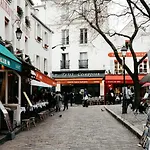Intimate Flat W A C & Jacuzzi - 2br 6p Montmartre Paris