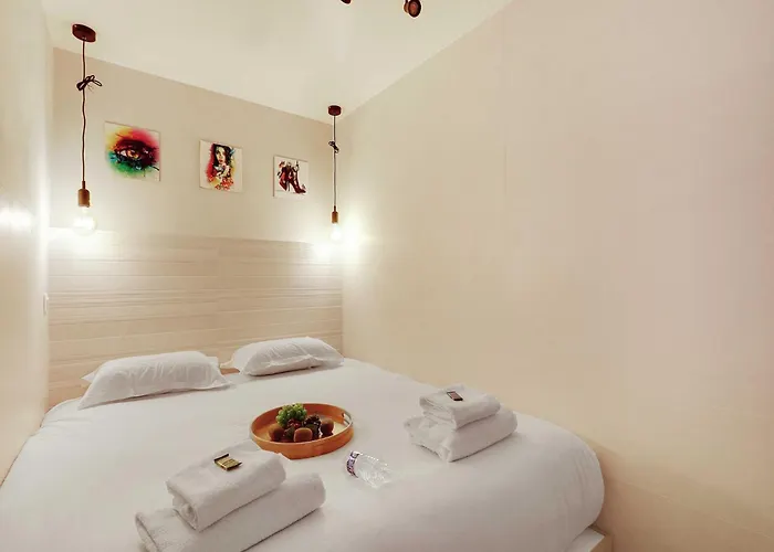 Intimate Flat W A C & Jacuzzi - 2br 6p Montmartre Lejlighed Paris