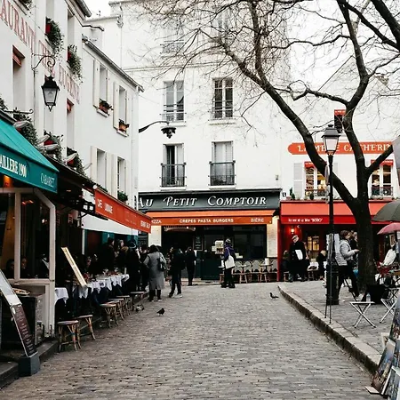 Intimate Flat W A C & Jacuzzi - 2br 6p Montmartre パリ