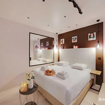 Apartamento Intimate Flat W A C & Jacuzzi - 2br 6p Montmartre París