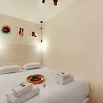 Intimate Flat W A C & Jacuzzi - 2br 6p Montmartre Lejlighed Paris
